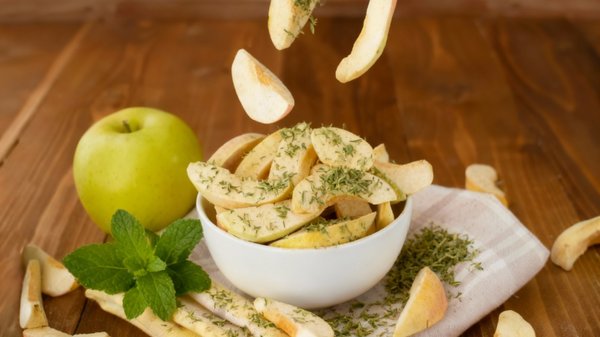 Freeze Dried Fruits 30 g - Yaşıl alma nanə ilə