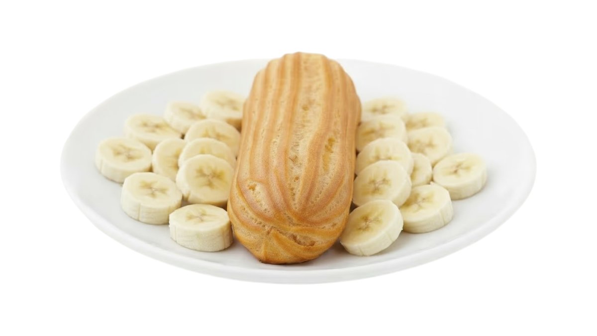 Big Éclair with Cottage Cheese Cream Filling 160g - Банан